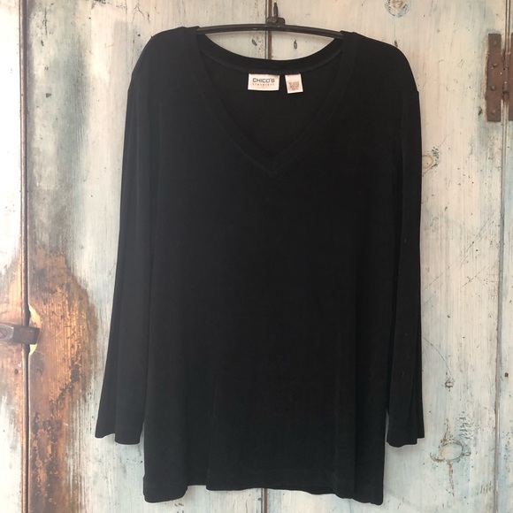 Chico’s V-neck versatile year-round top by Chico’s Travelers so it’s NO wrinkle - Picture 7 of 7